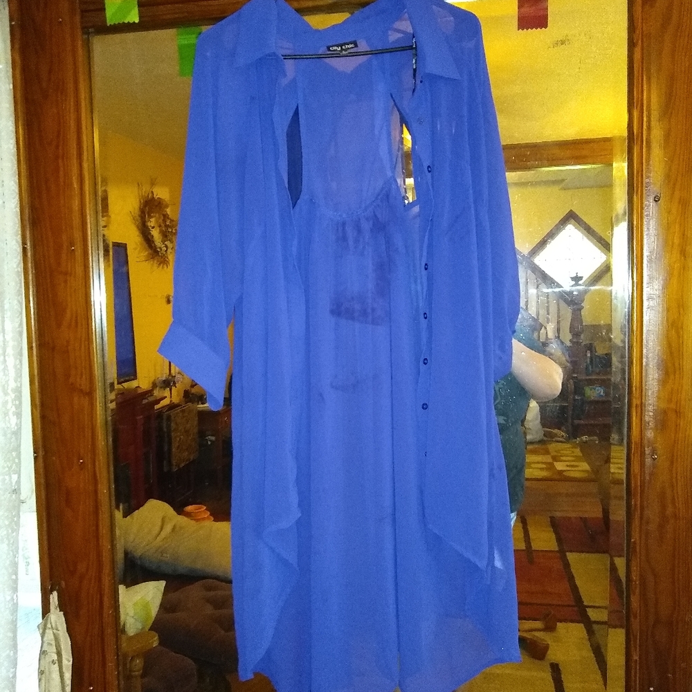 Blue split back button up top